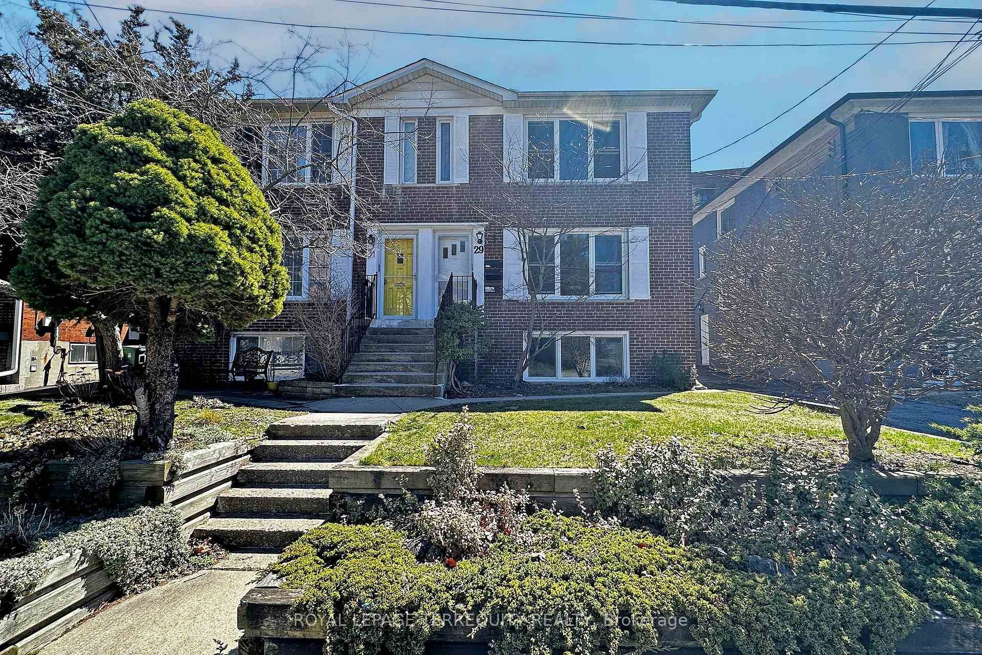 Welcome to this bright and beautifully maintained main floor two bedroom suite in a well kept triplex on quiet Love Crescent.