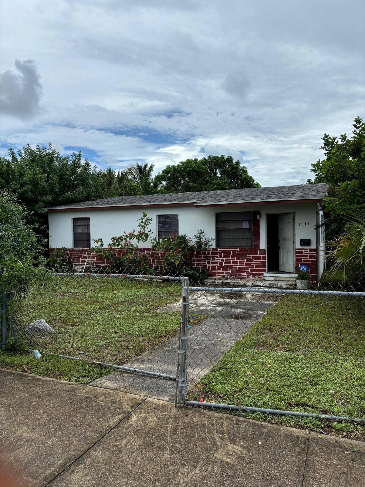 Short sale fixer upper great potentialUnbranded Virtual Tour https www.