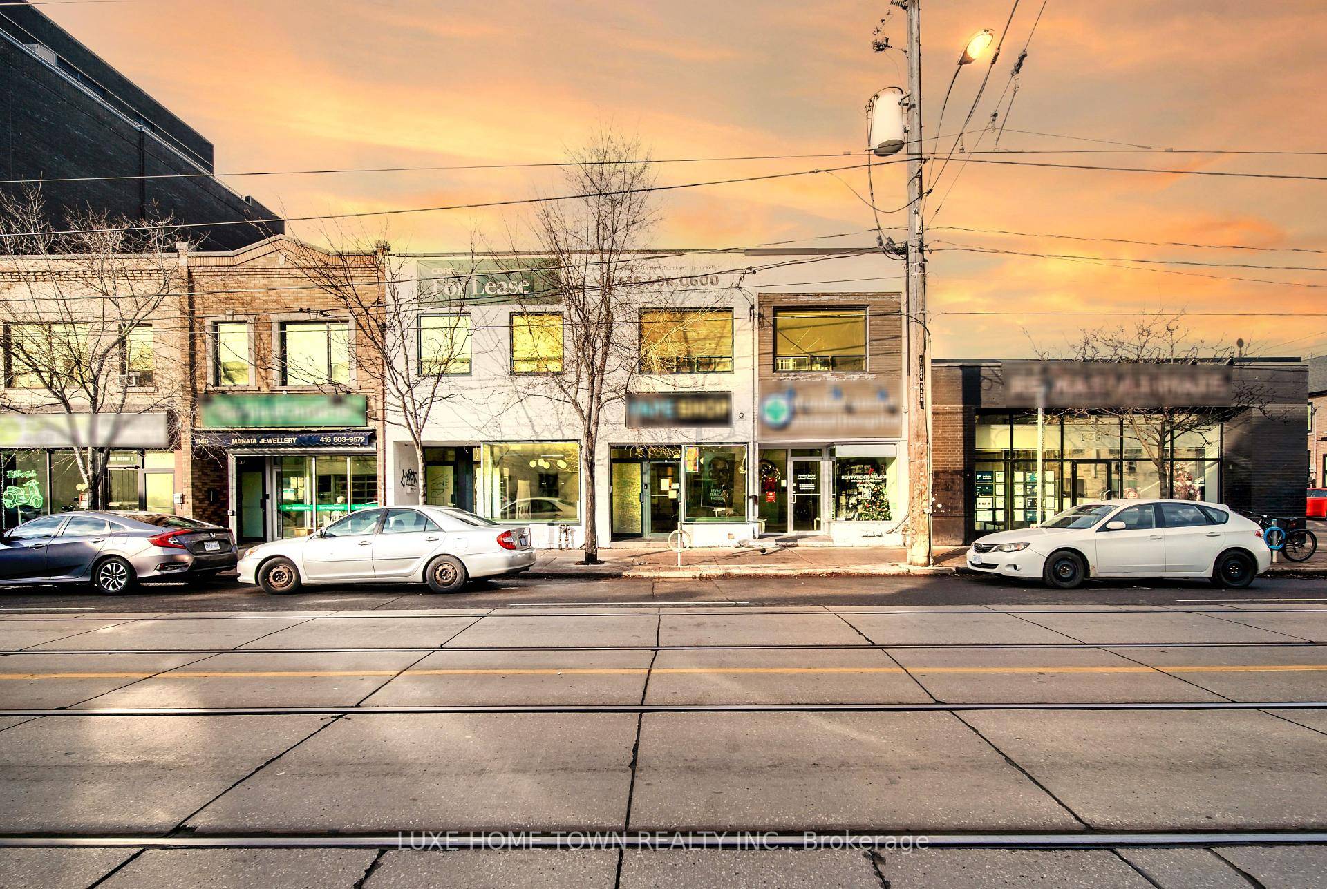 Rare Opportunity Mixed Use Commercial and Residential Unit for Sale.