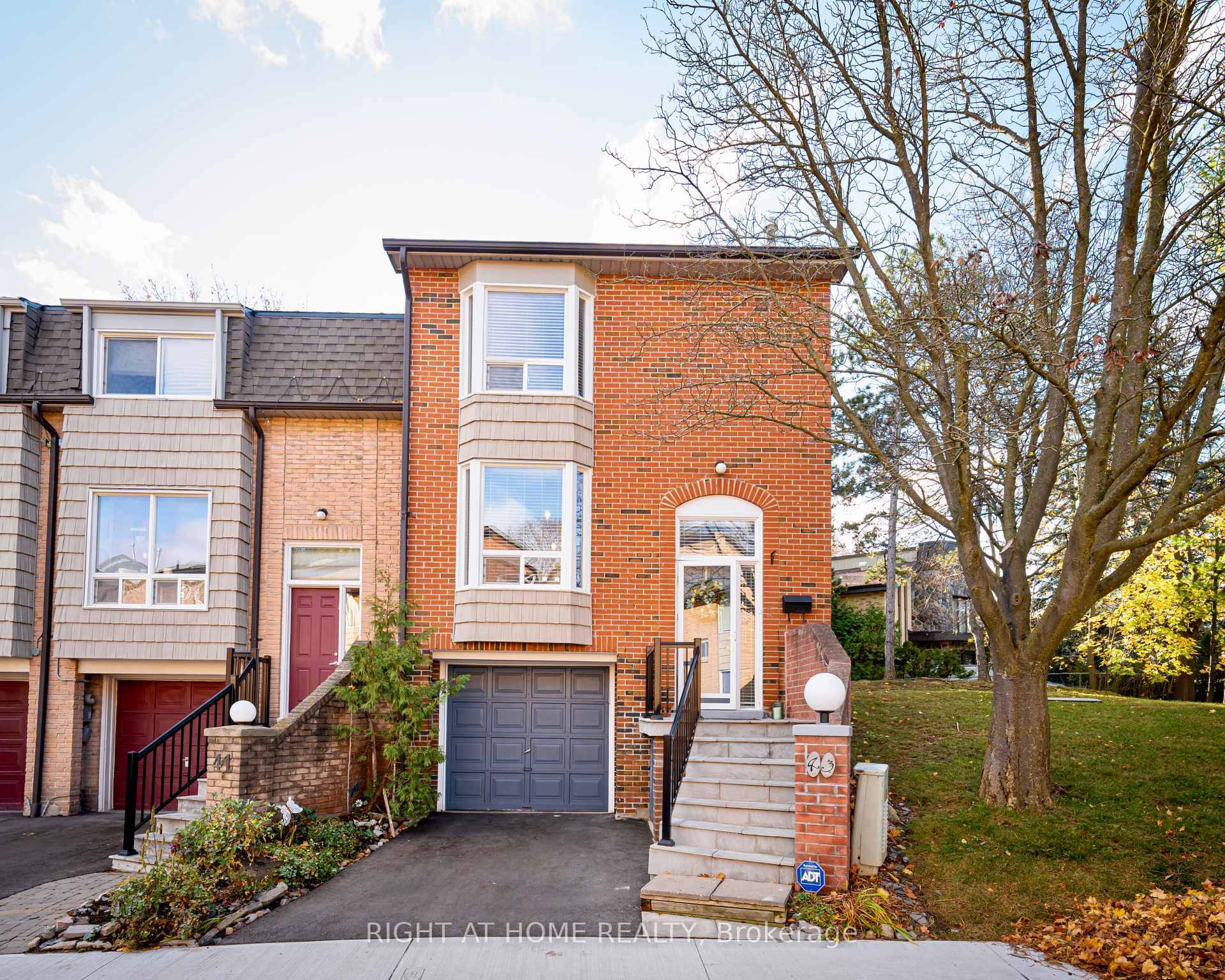 BEAUTIFUL AND UPDATED END UNIT TOWNHOME, FRESHLY PAINTED, UPDATED KITCHEN, GLEAMING HARDWOOD FLOORS.
