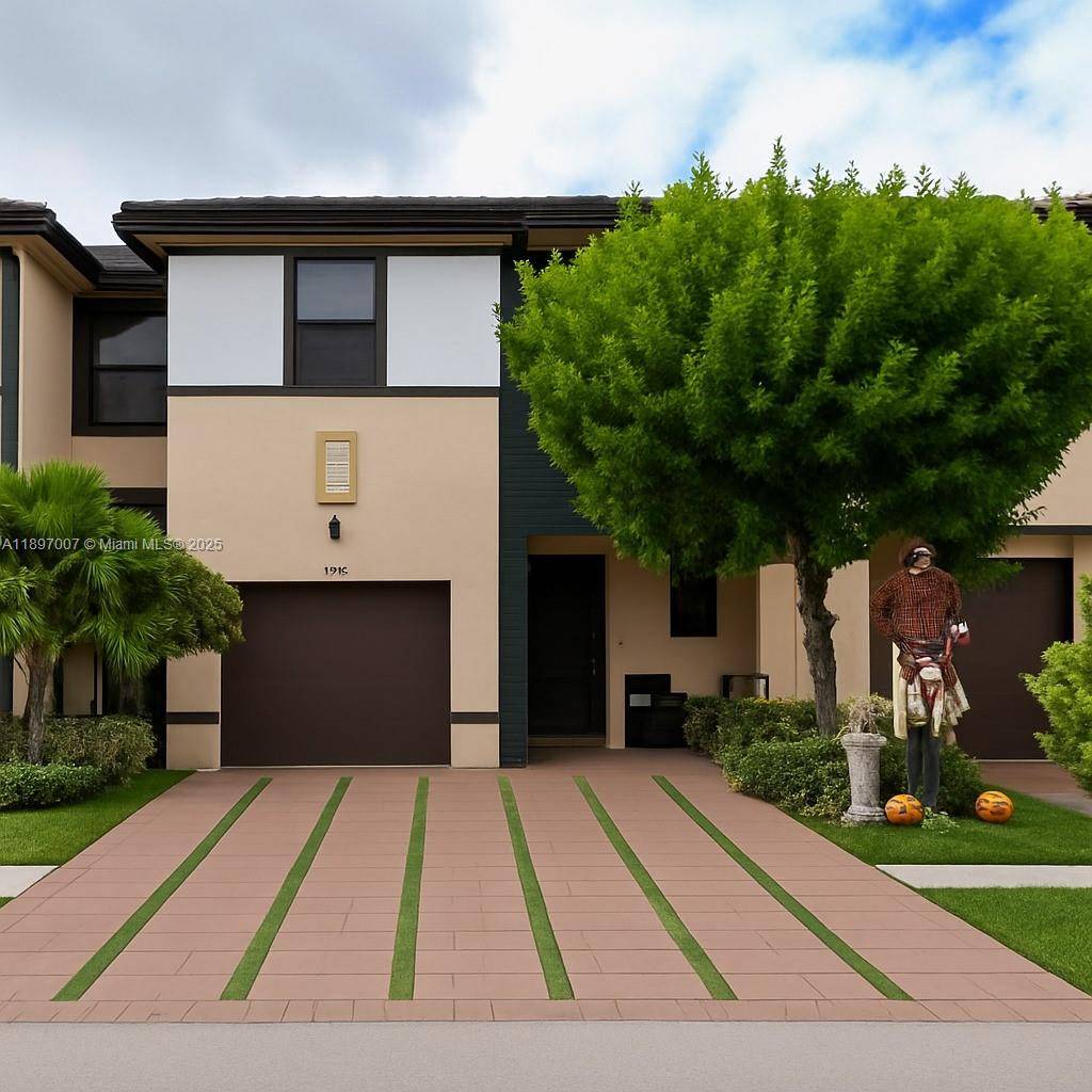 Modern 3 bedroom, 2. 5 bath townhome located in the exclusive gated community of Satori in Miami Lakes.