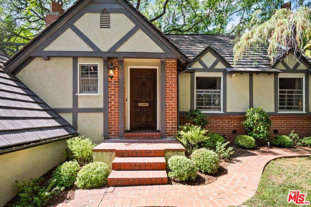 1501 Thayer Ave 4BR Westwood La