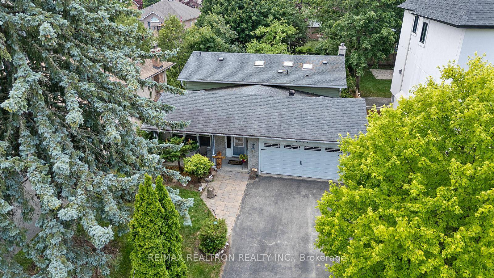Spacious 5 level backsplit home on a huge 50x165 ft lot with western exposure on one of the most prestigious streets with impressive multi million dollar residences.
