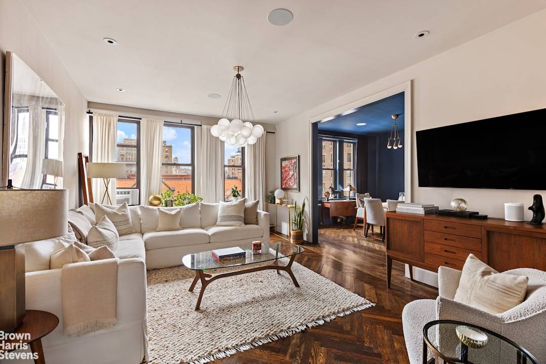 Sun flooded High Floor Corner Classic 7 on West End Avenue just off West 82nd Street has been exquisitely renovated and smartly reconfigured to live comfortably as a true four ...