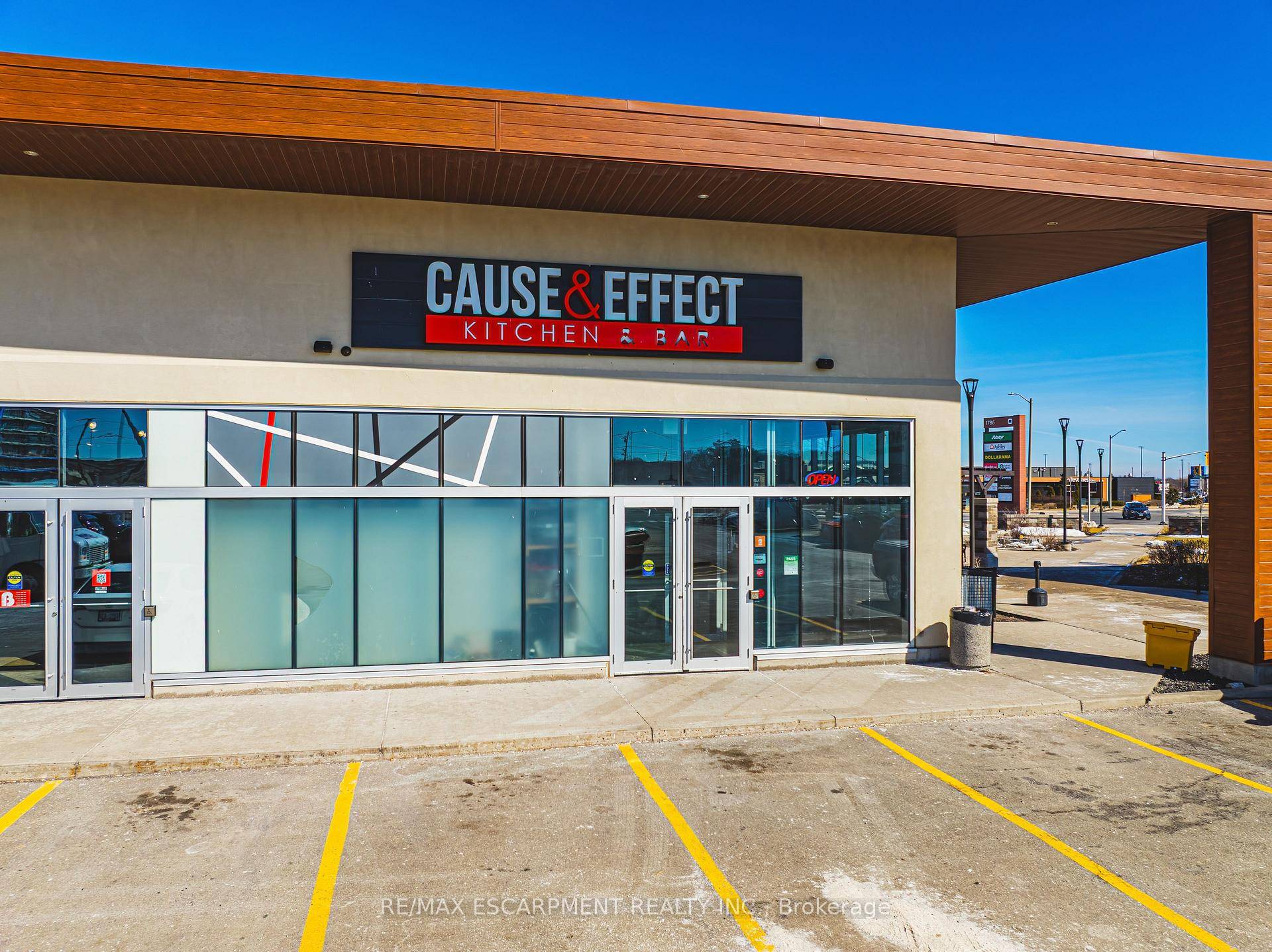 Welcome to Cause amp ; Effect, one of the hottest places in the city !