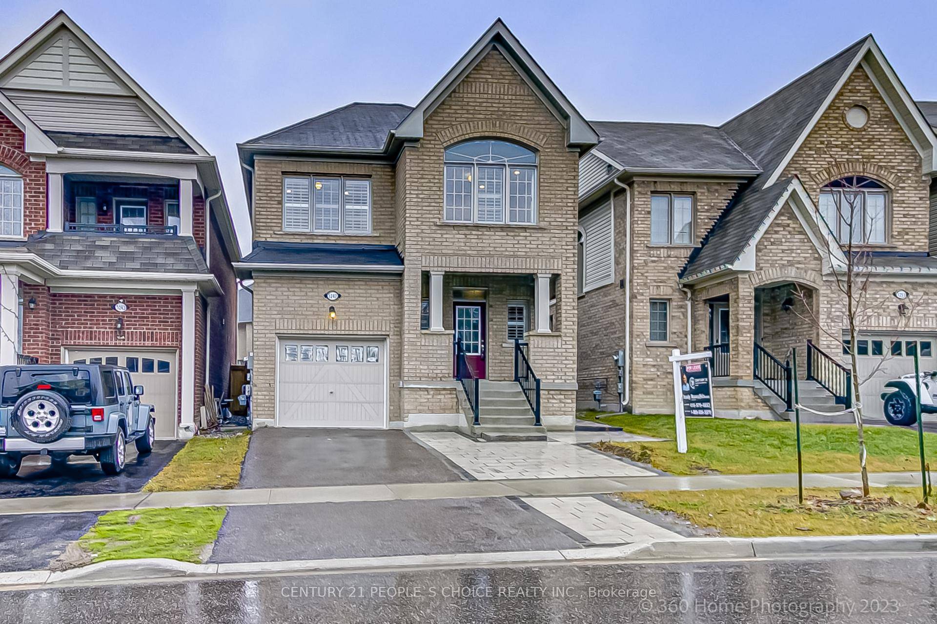 This charming 4 bedroom detach almost 2800 sqft of finished space offers a rare 2 bedroom basement nanny suite with a private side entrance and a fully fenced backyard.