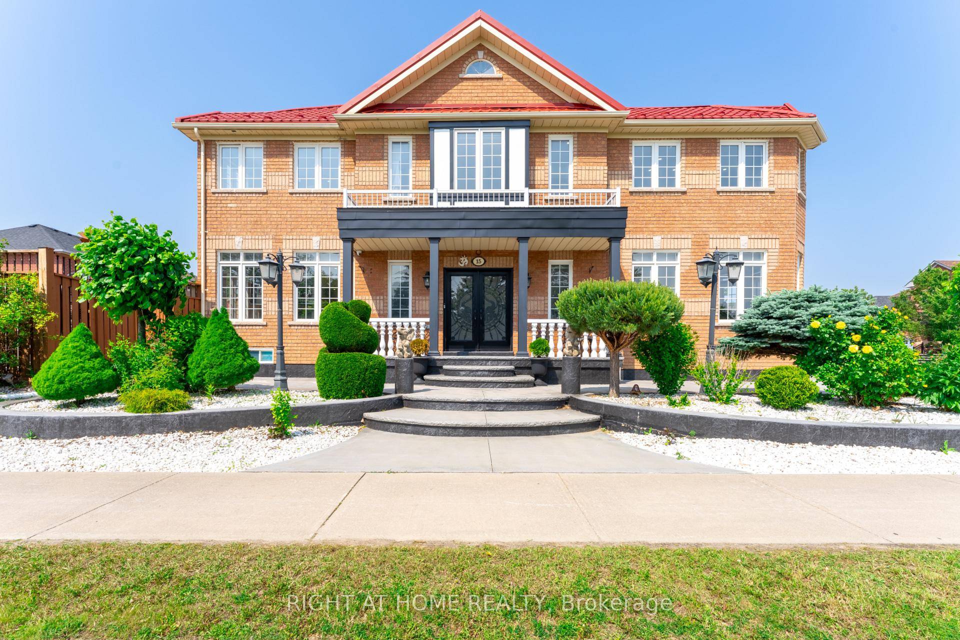 Welcome to this beautifully maintained 4 bedroom, 3 bathroom detached home that truly showcases pride of ownership.