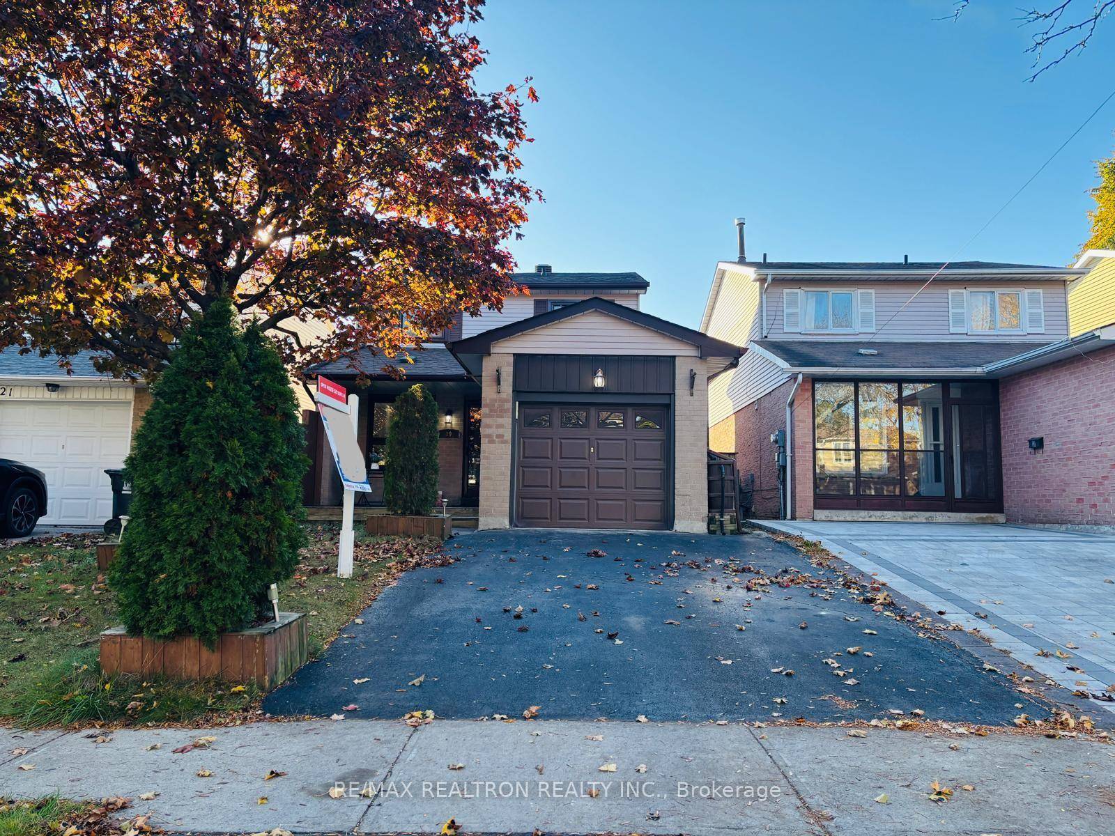 Welcome to this Well Maintained Detached Home in the Heart of Milliken !