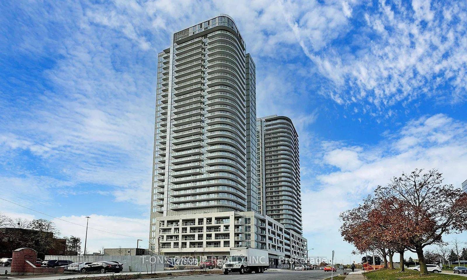 Bright and Unobstructed View Unit at Kennedy And 401.