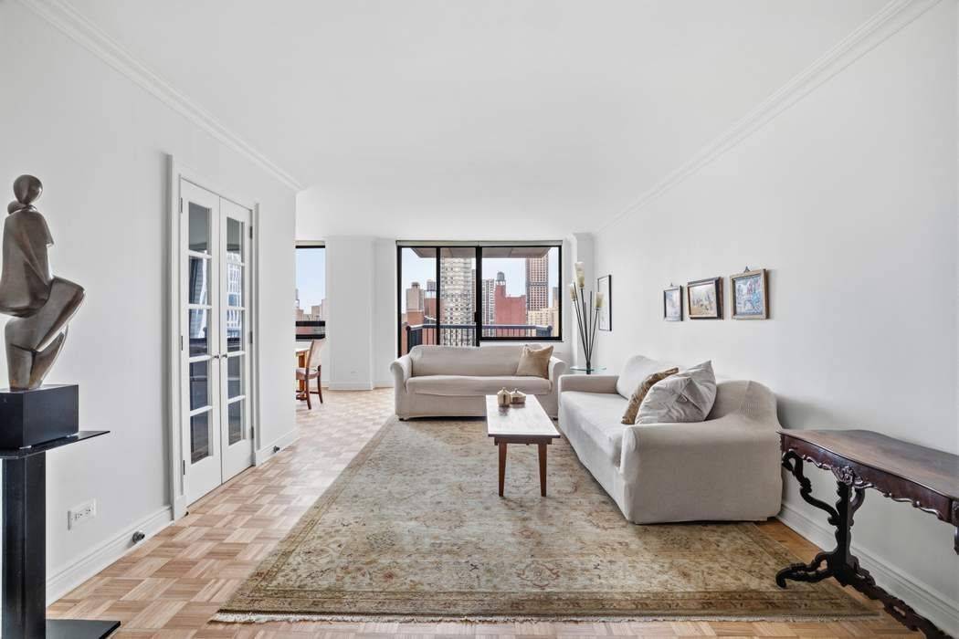 Discover elevated living in the heart of the Upper East Side with this sprawling 1, 250 sq.