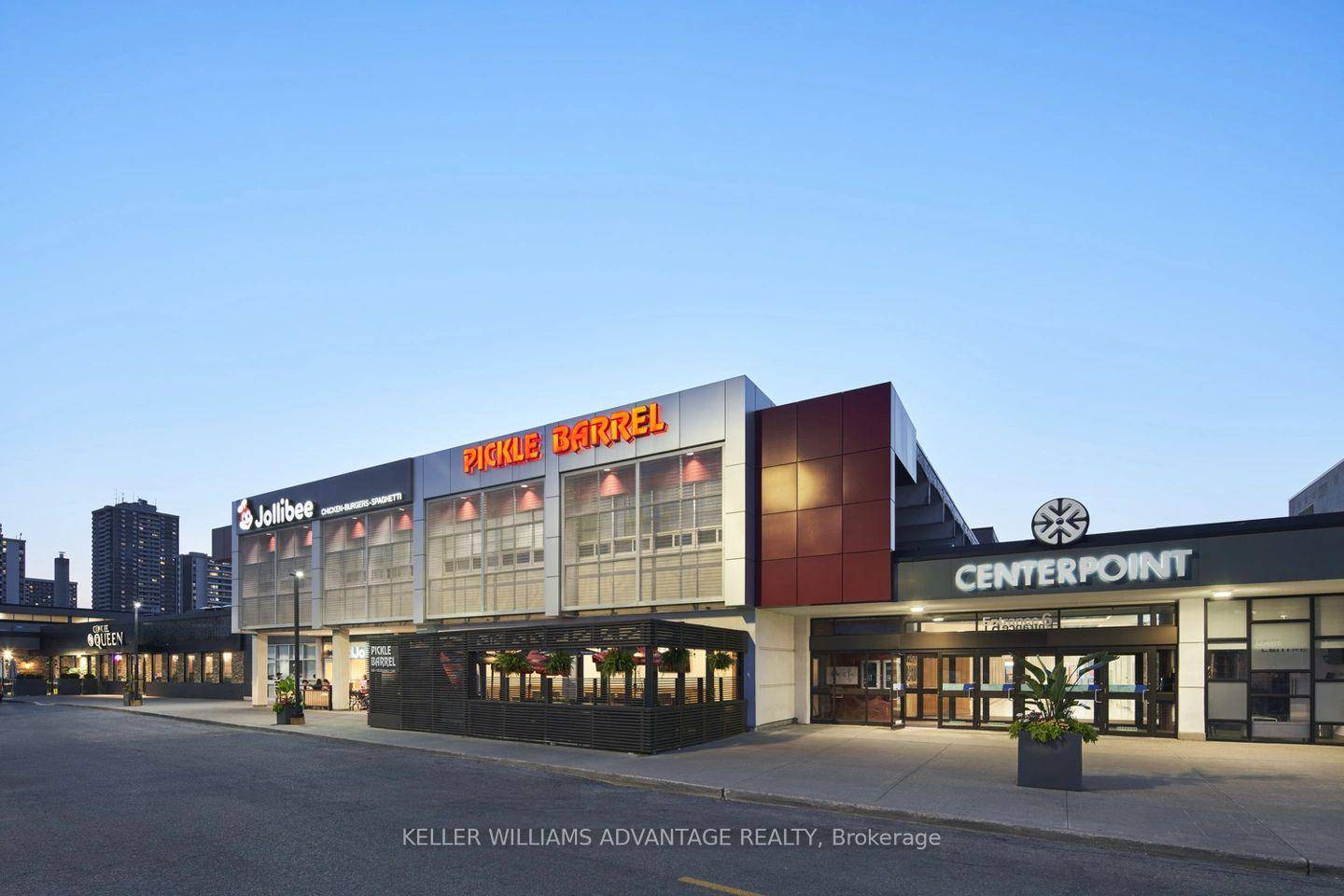 Fantastic chance to own a well established food court business located in the busy Centre Point Mall.