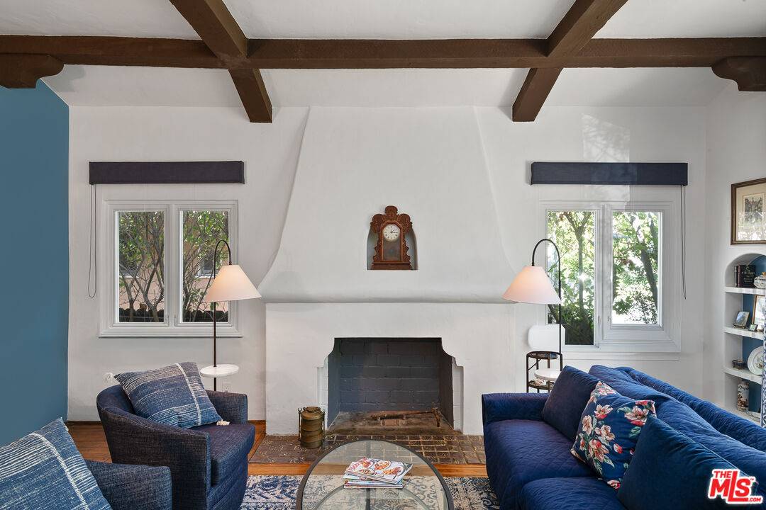 10365 Ilona Ave 2BR La