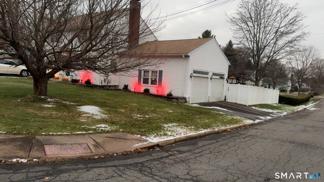 Welcome to 34 Evergreen Rd located in the heart of Manchester.