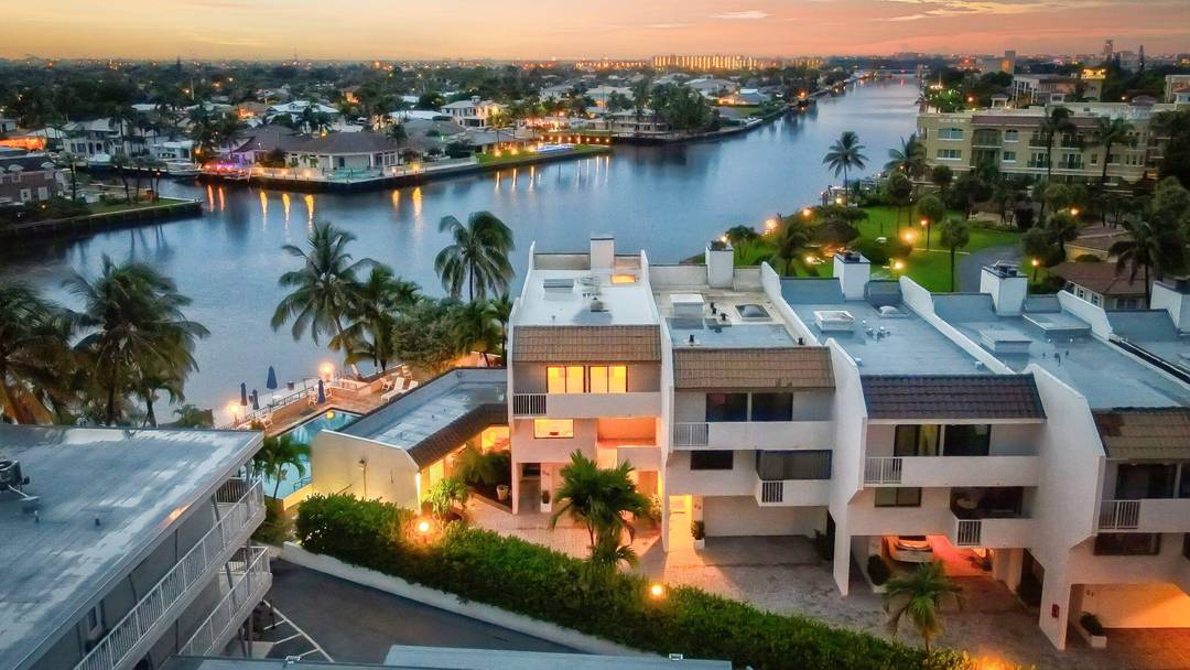 Exquisitely positioned on the coveted Hillsboro Mile, this fully furnished reimagined, coastal residence blends modern sophistication with effortless luxury.