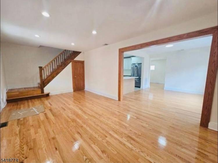 WELCOME HOME TO YOUR NEWLY RENNOVATED MASTERPIECE.