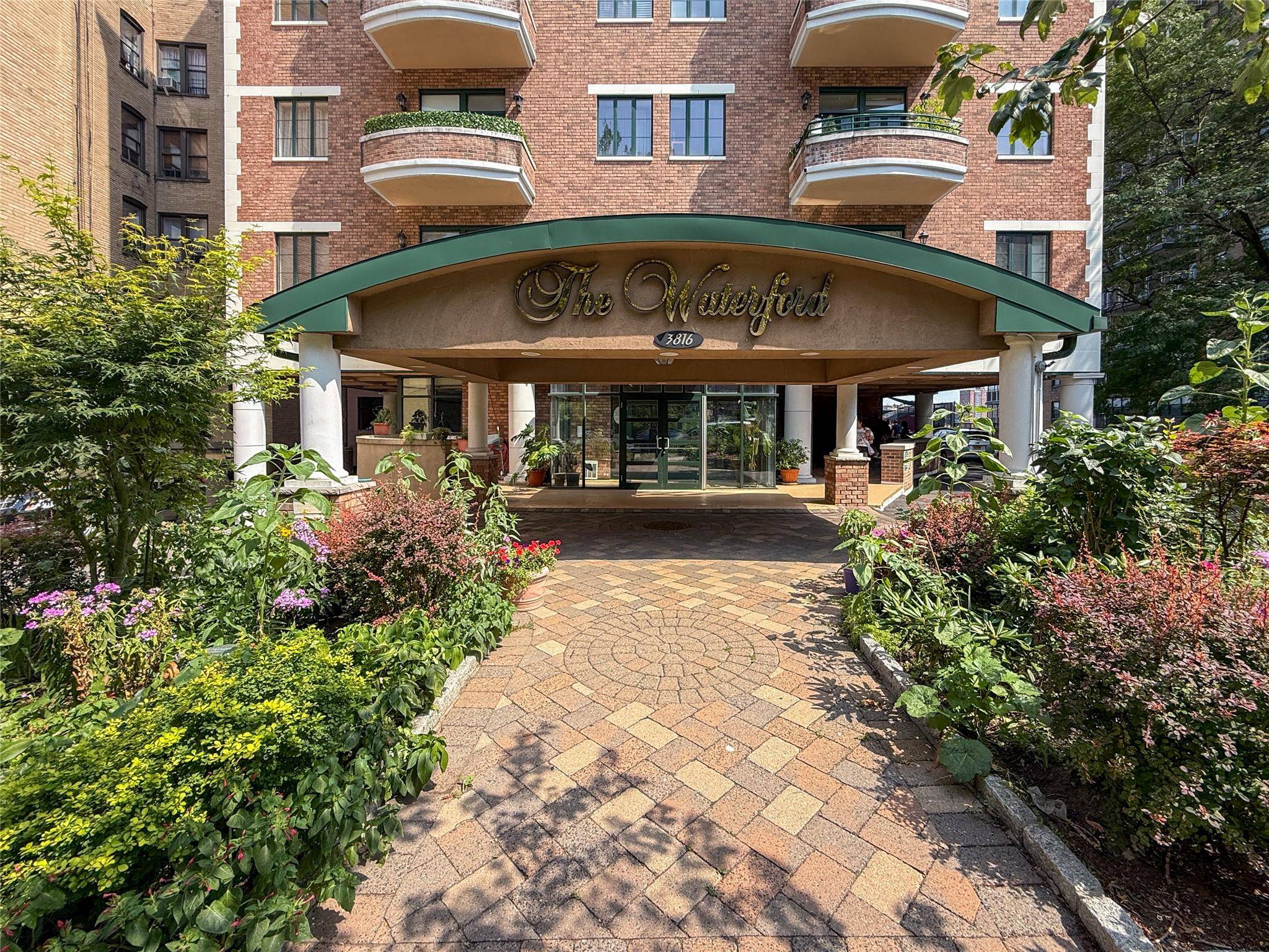 The Waterford Condominium is a centrally located boutique, 24 unit mid rise condo.