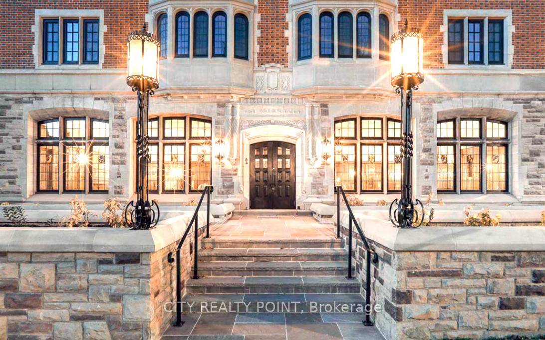 ONE MONTH FREE RENT SPACIOUS 1 Bedroom APARTMENT in Forest Hill Two Clarendon Avenue stands as a beacon of refined luxury in the heart of Forest Hill, Toronto's most prestigious ...
