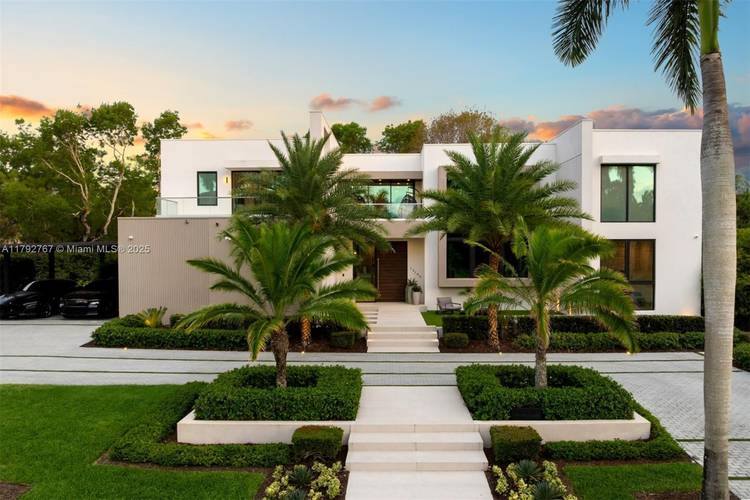 Modern architectural estate in Pinecrest featuring 6 bedrooms, 7.