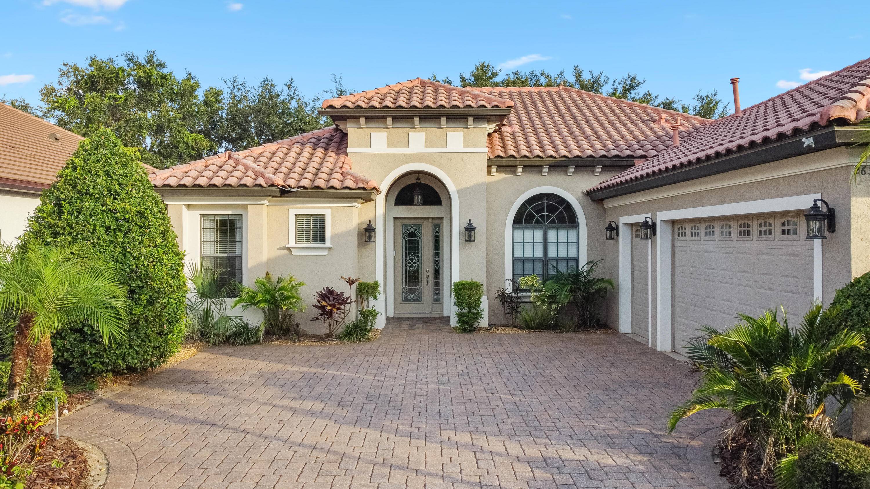 Discover elegance and resort style living at 26345 San Gabriel, nestled in the Las Colinas neighborhood within the Mission Resort Club in scenic Lake County, Florida.