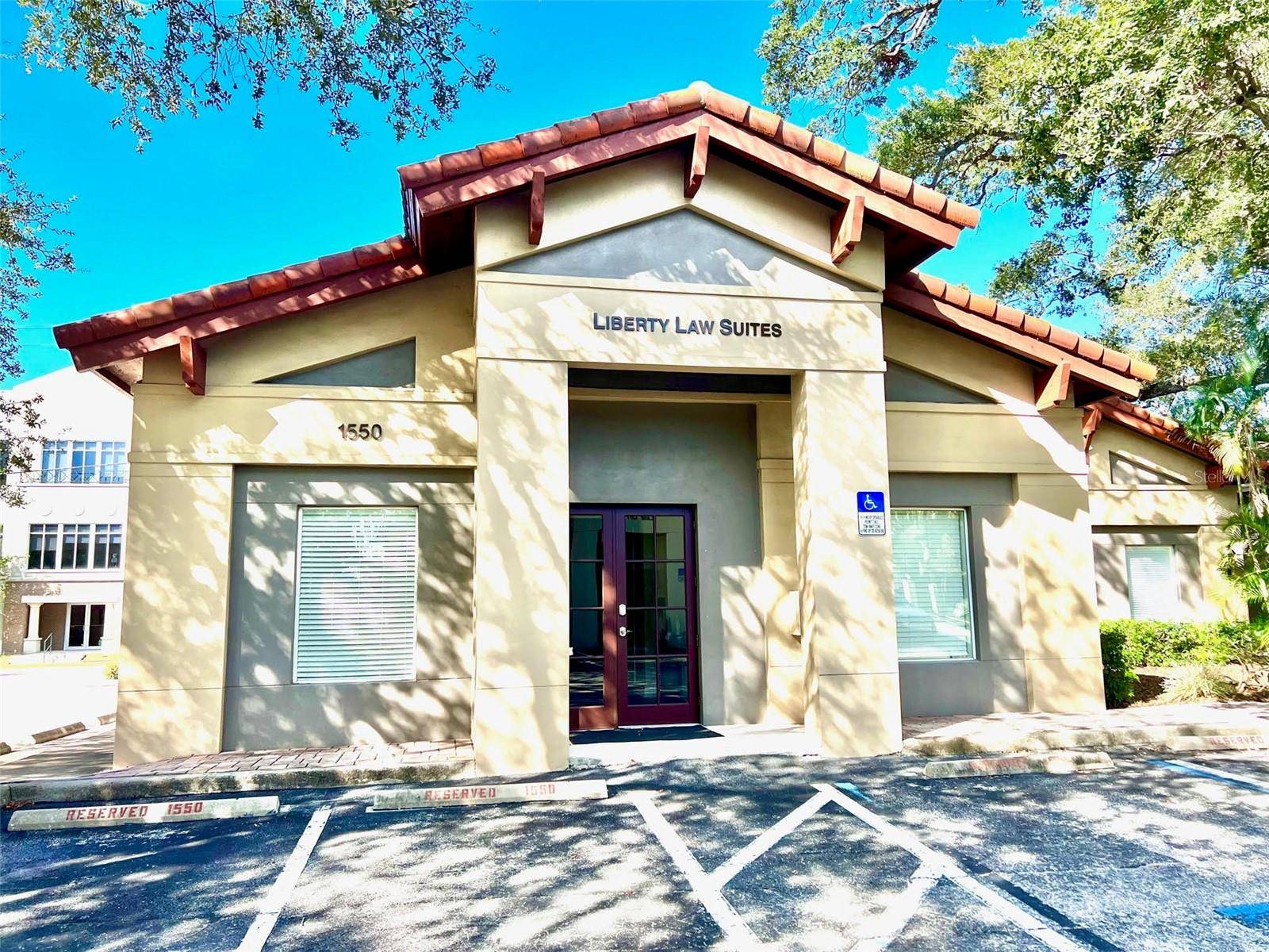 LOCATION IS HERE IN HYDE PARK AREA OF SOUTH TAMPA FL !