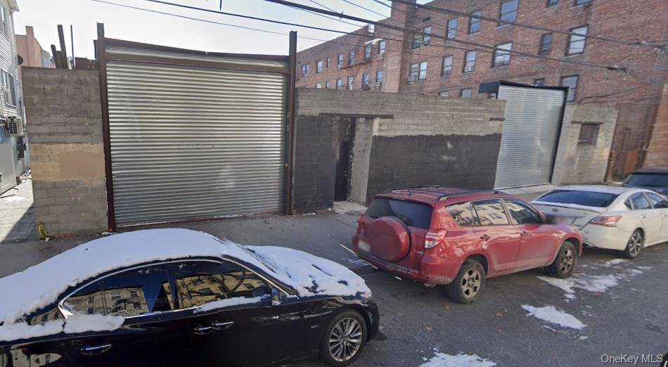 Secure and spacious contractor s yard available for immediate lease !