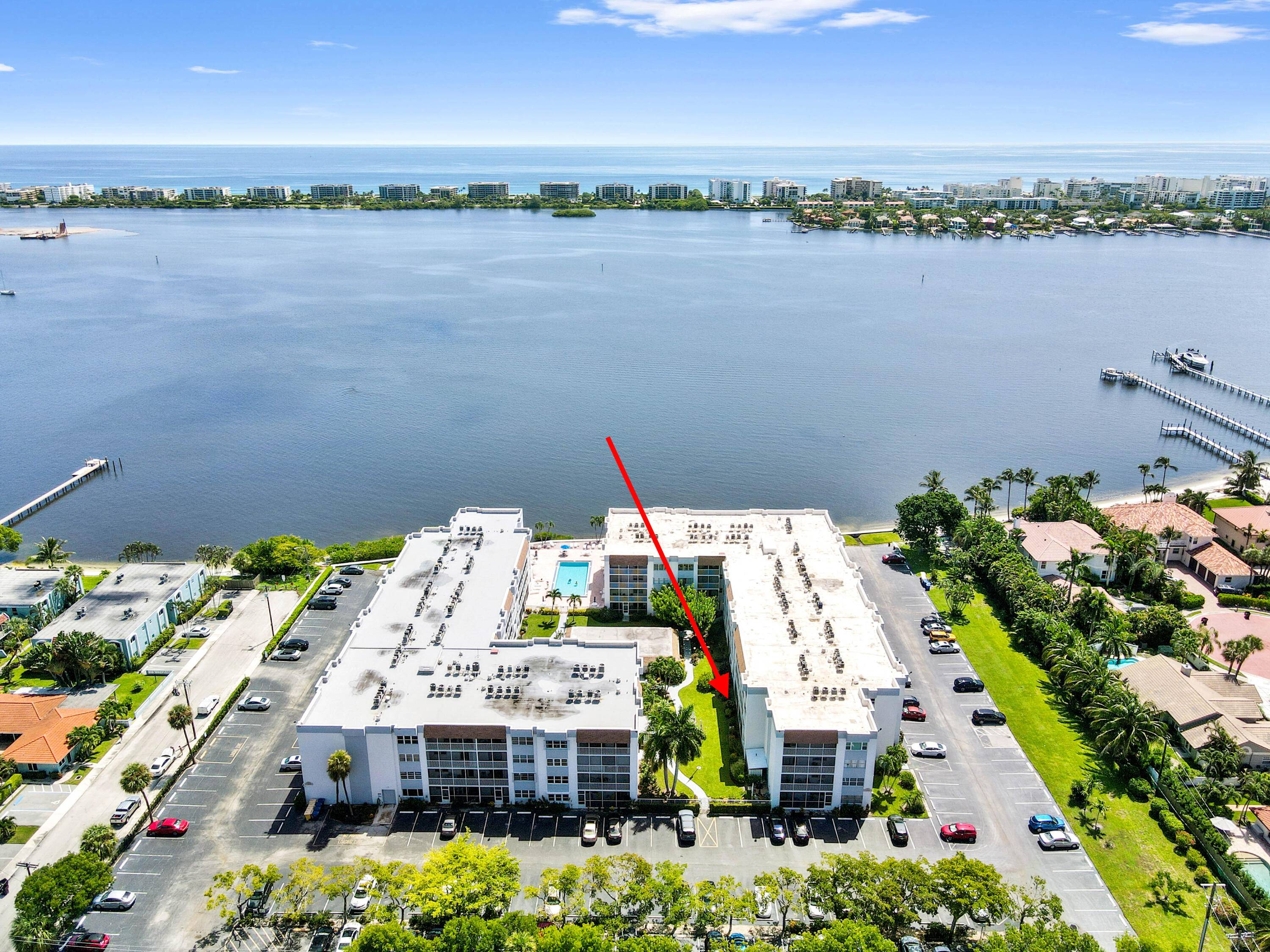 Escape to a life of tranquility and endless activity in this delightful condo, perfectly nestled in the heart of the Palm Lake community.
