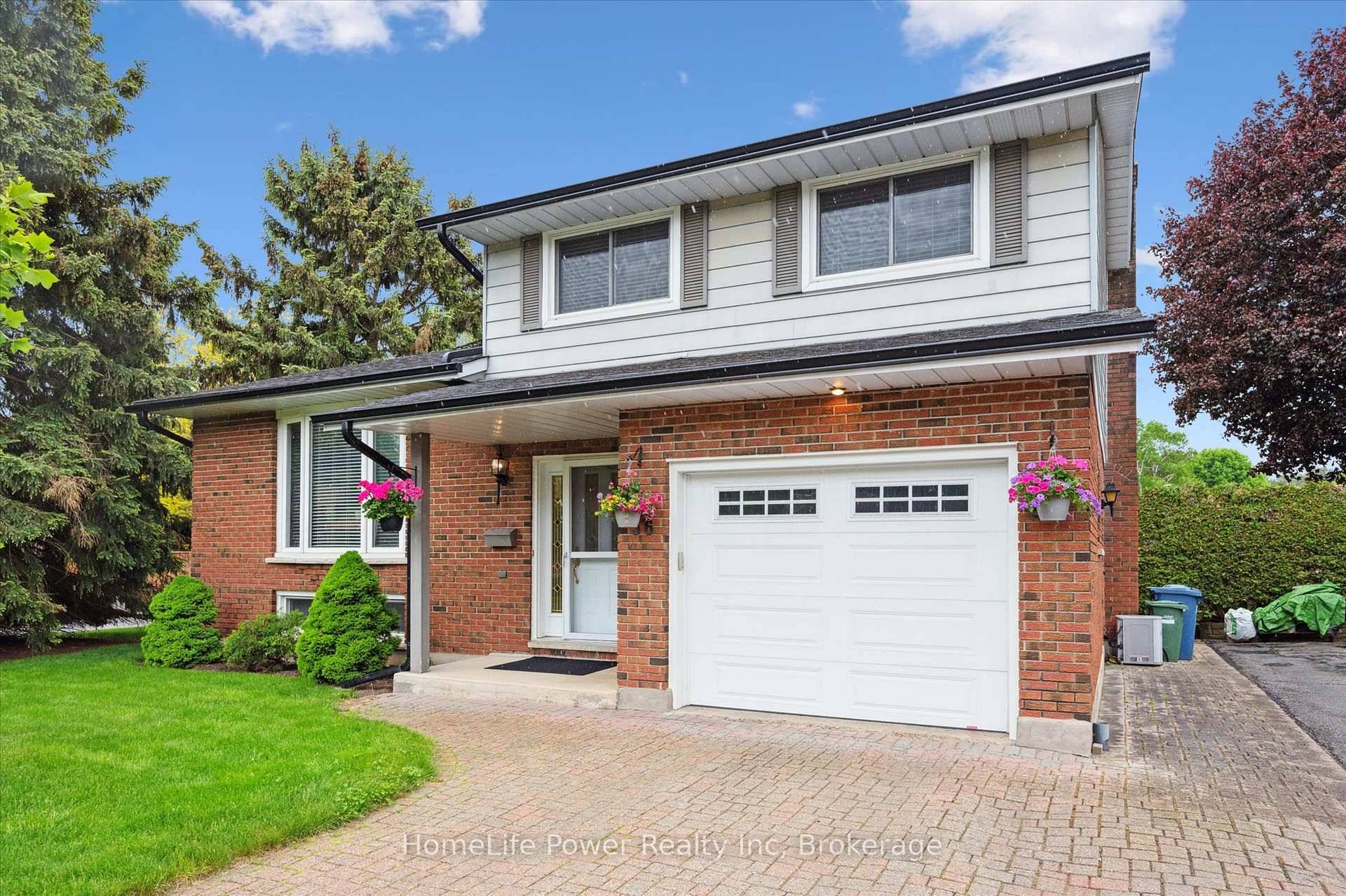 Welcome to 36 Sanderson Drive, an immaculate 4 level side split in a mature, family friendly neighbourhood.