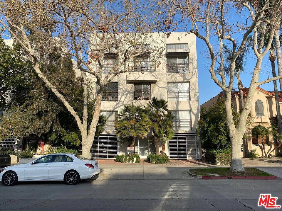1216  S SHERBOURNE DR 2.0 Beverlywood LA