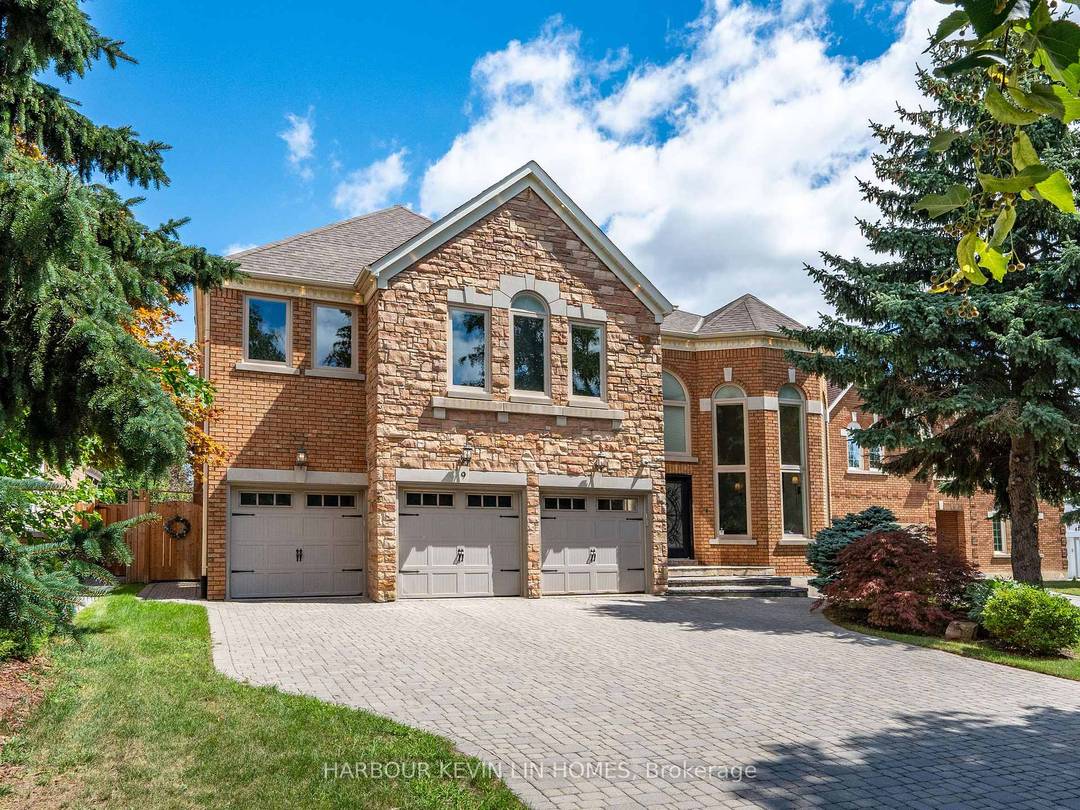 Welcome to this executive residence in the prestigious Bayview Hill community of Richmond Hill, offering over 7, 300 sq.