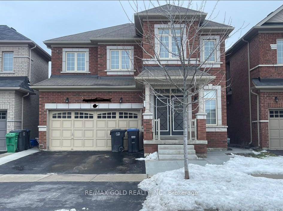 Beautifully maintained detached house with double car garage.