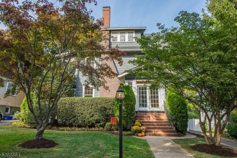 Welcome to 14 Prescott Ave !