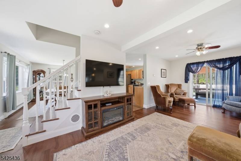 Perched high in Mahwah's sought after Stag Hill, this 2 bedroom, 1.