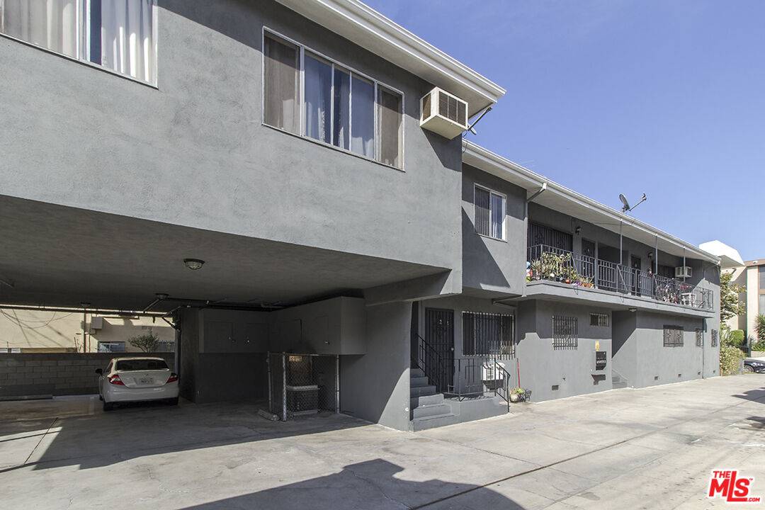 947  S St Andrews Pl Miracle Mile LA