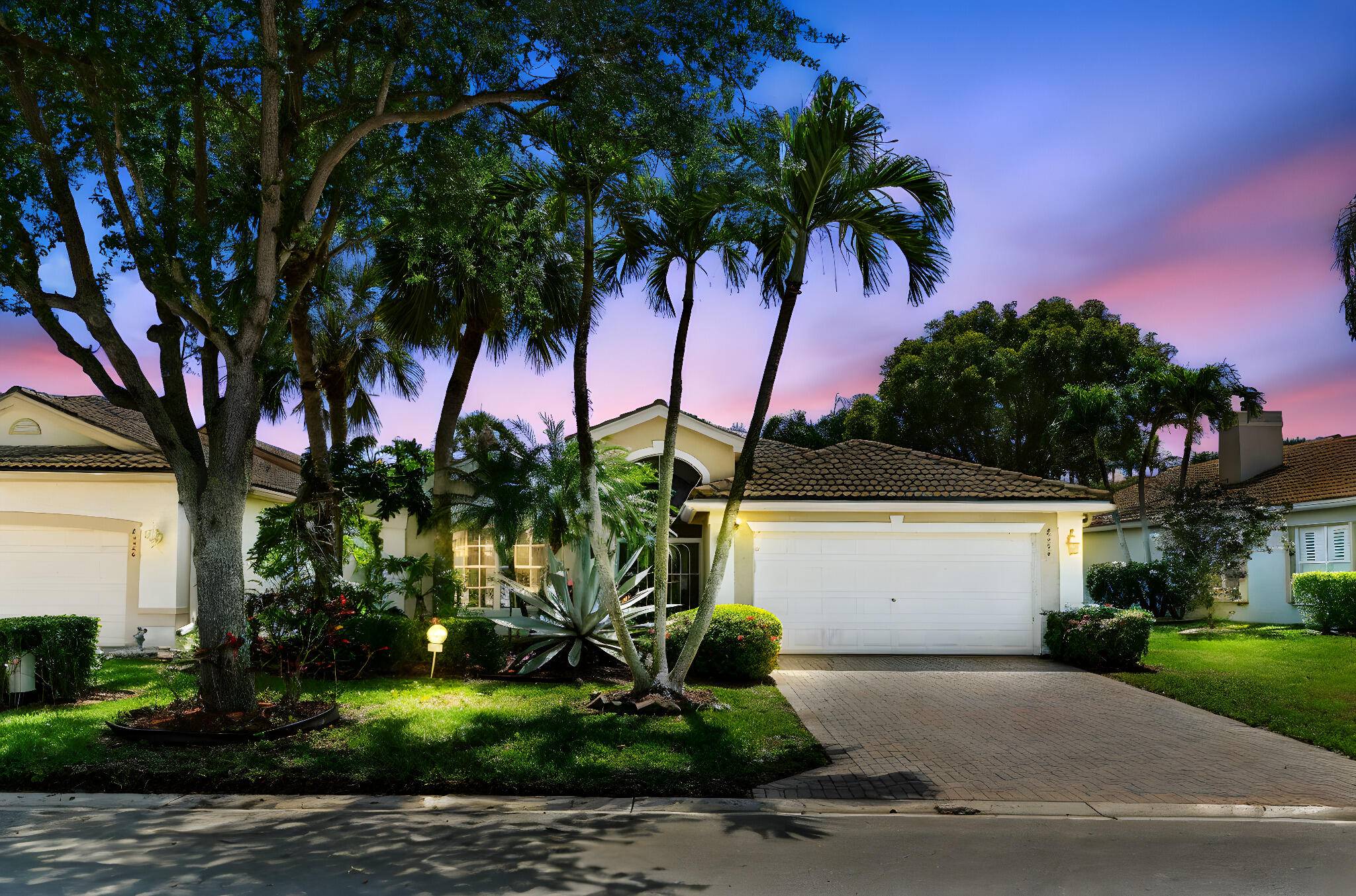 Experience the perfect blend of comfort, security, and breathtaking lake views in this stunning single family home, nestled within a 24 7 guard gated community situated on a premium lot.