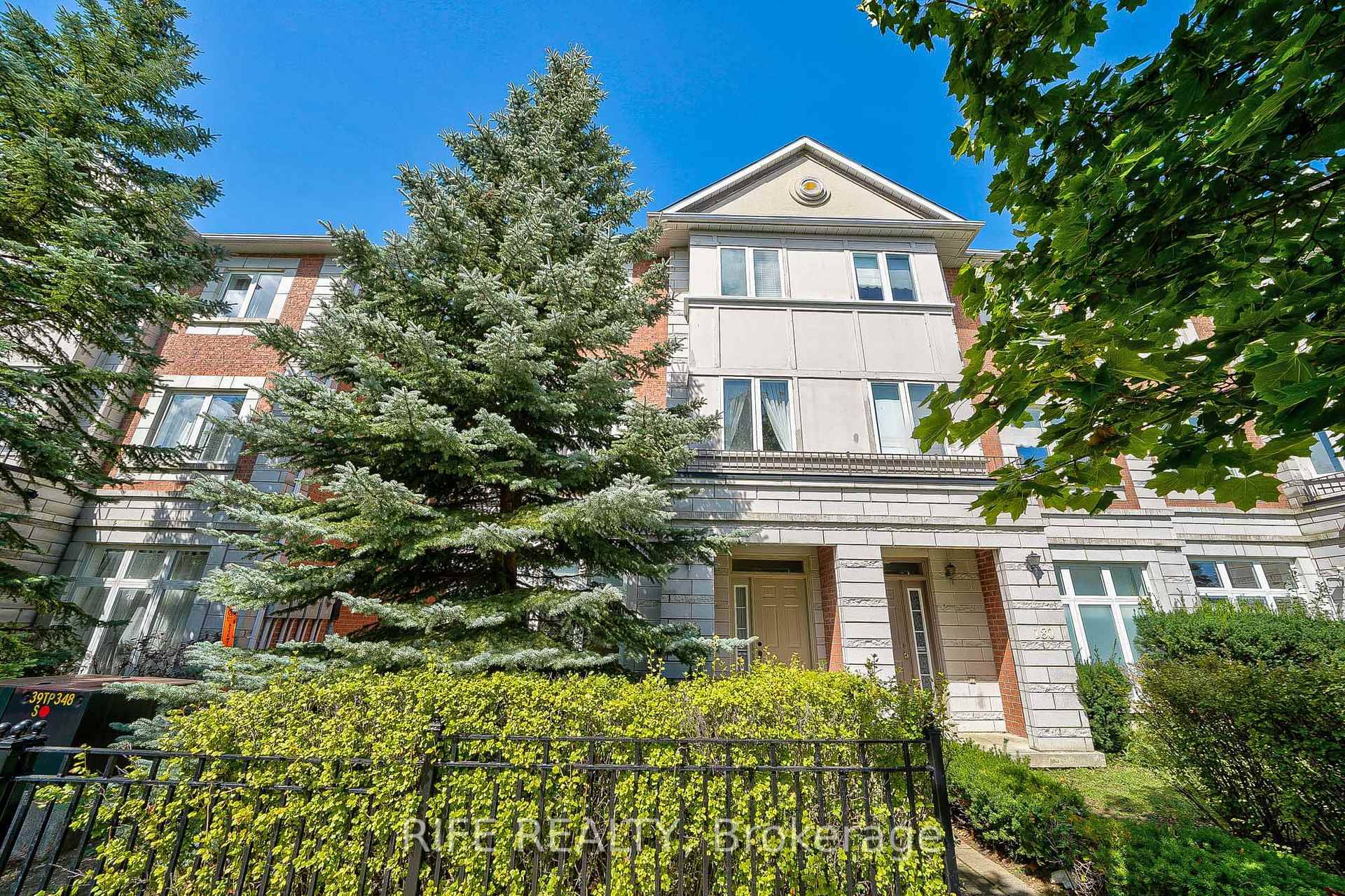 Spacious Condo Townhouse Perfectly Nestled In The Well Sought After Location Of Downtown Unionville.