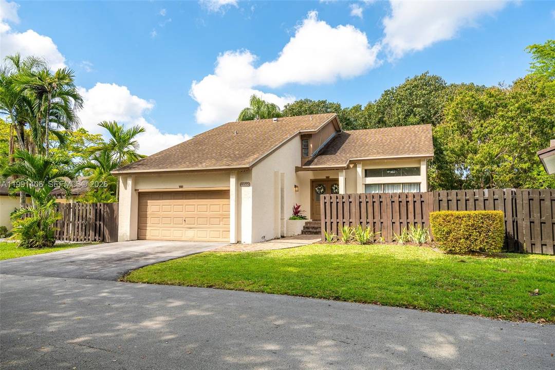 Located in the Crossings community in Kendall, this move in ready 2 story home delivers space, style, and lifestyle all in one.