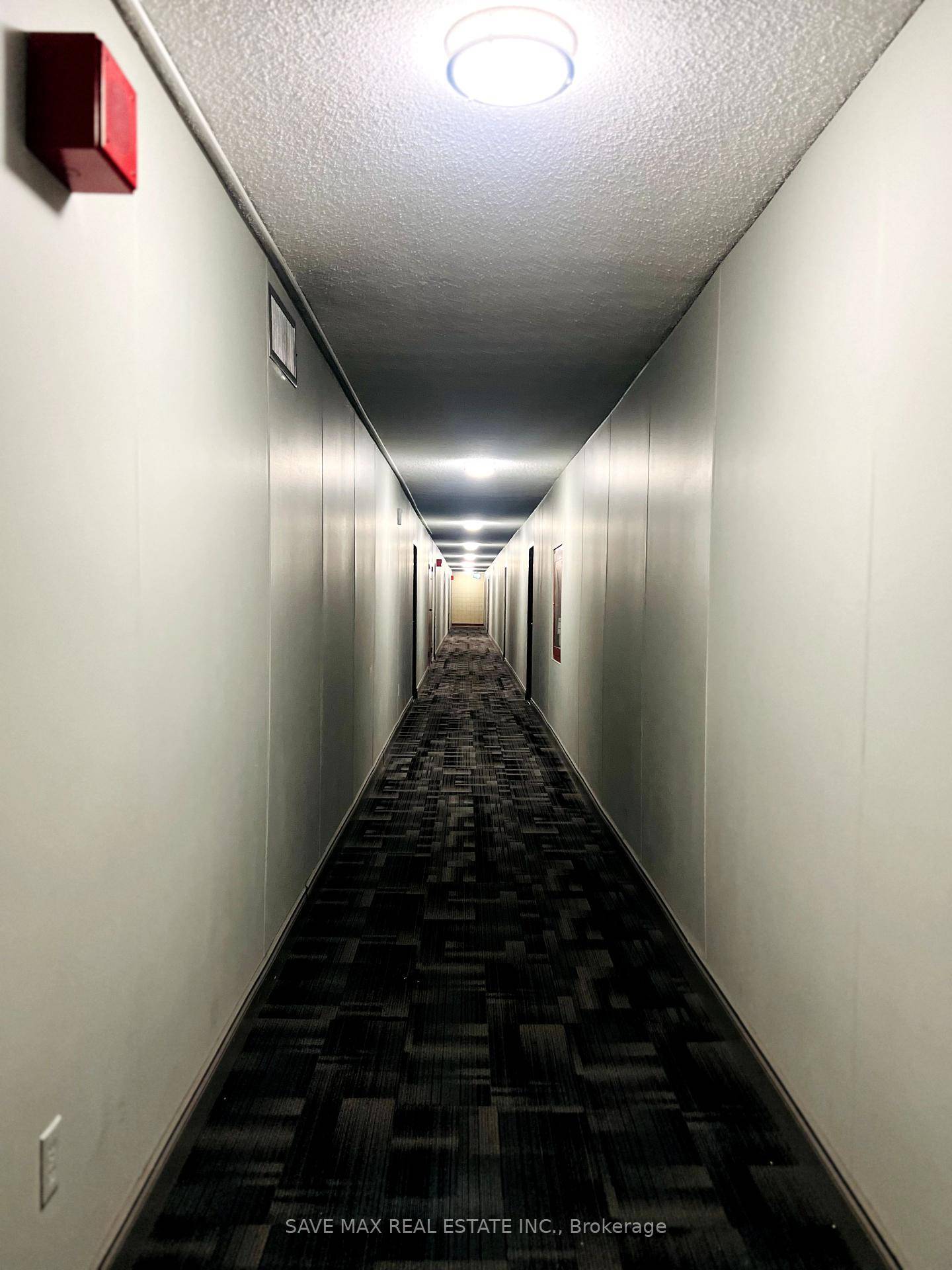 Welcome to a newly renovated 2 bed room den den transferred to 3rd room The apartment comes with is 3 bedroom one washroom recently upgraded, newly painted, new flooring offering ...