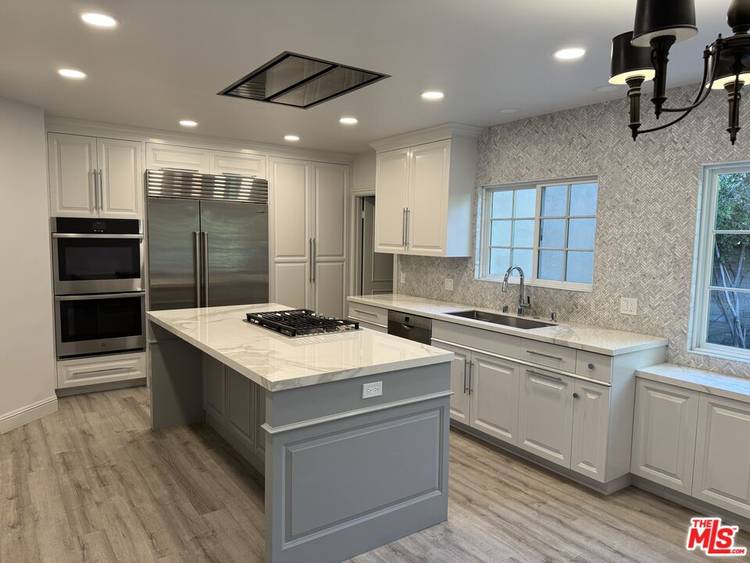 519 N Rexford Dr 4BR Beverly Hills Post Office | B.H.P.O. La