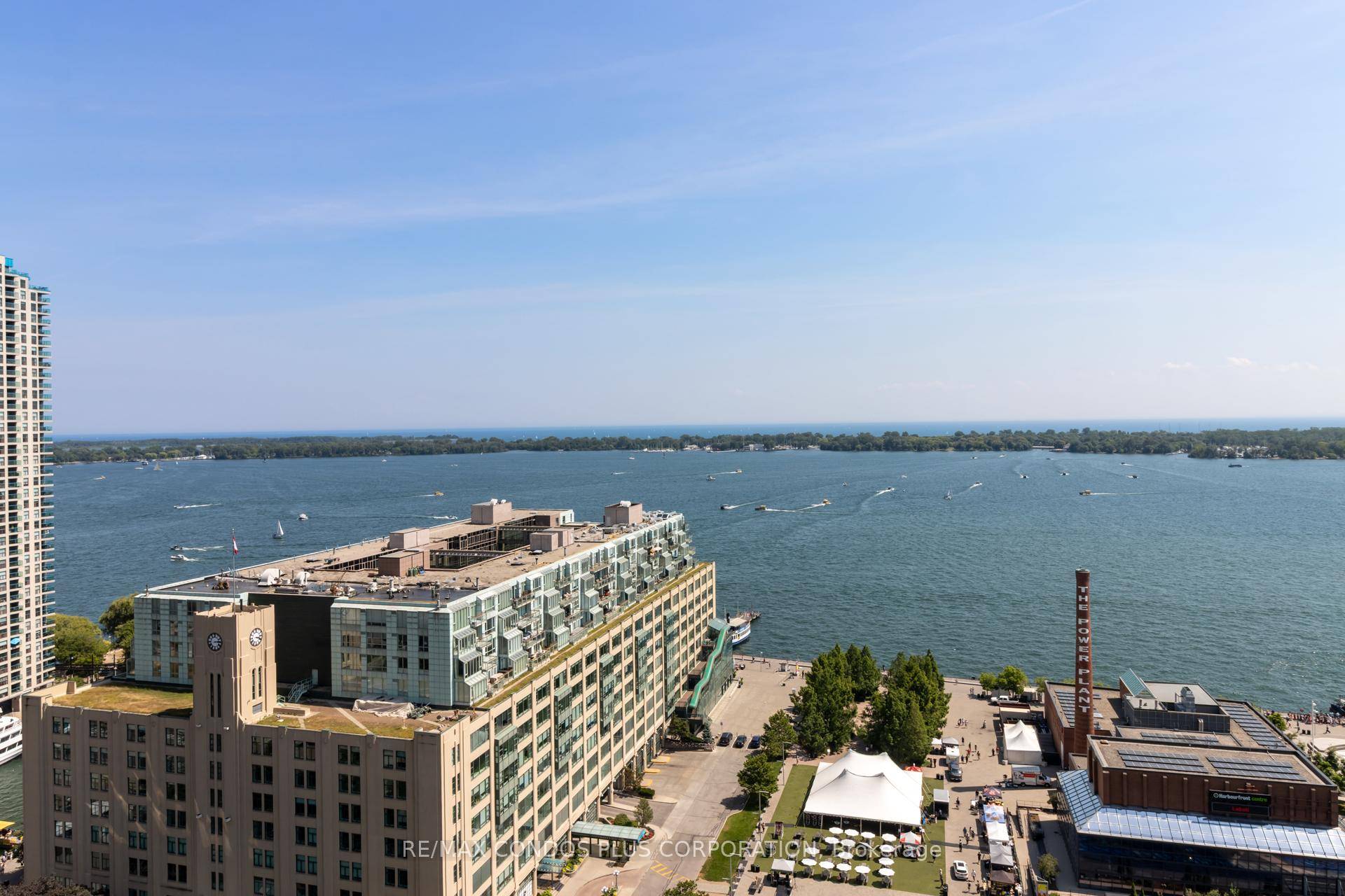 Welcome To Waterclub Condominiums In the Heart of Toronto's Waterfront !