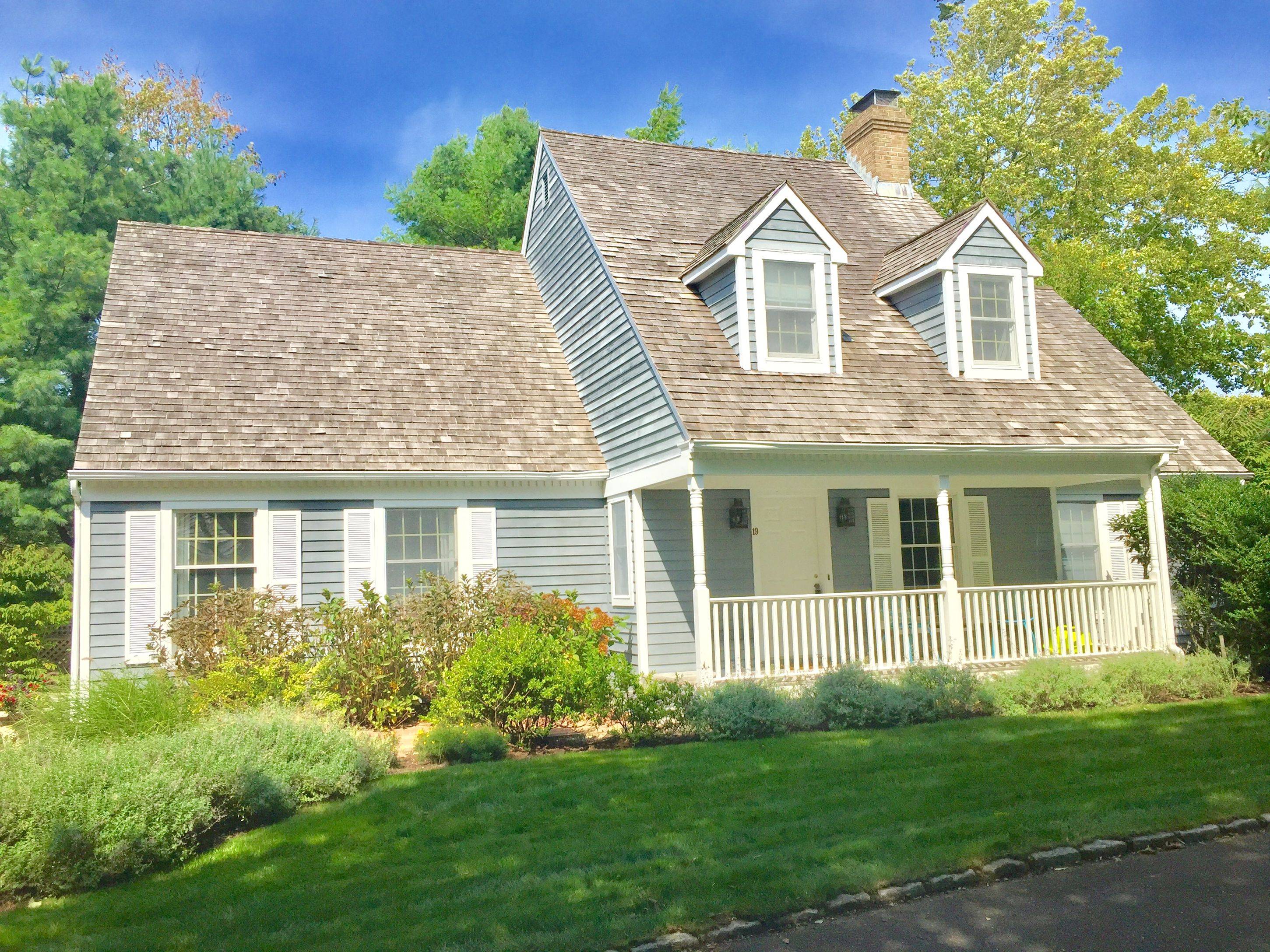 Charming Townhouse in East Hampton