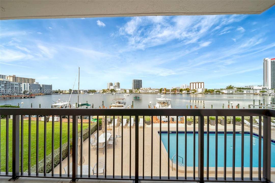 BOAT SLIP INCLUDED with LOW HOA and NO ASSESSMENTS with 40 YEAR RECERTIFICATION COMPLETE !