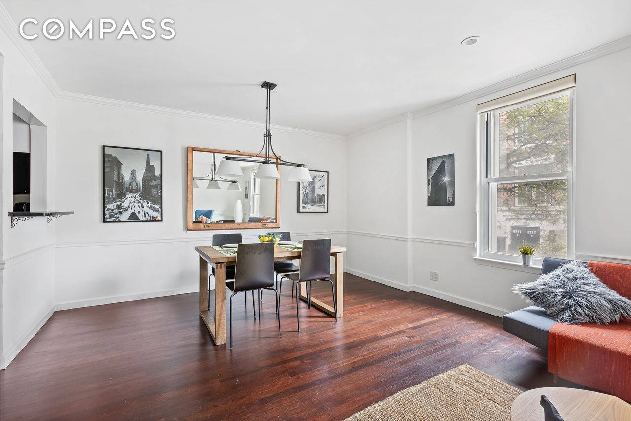 Do not miss this opportunity for a fabulous CONDO, nestled in the treetops of charming Brooklyn Heights !