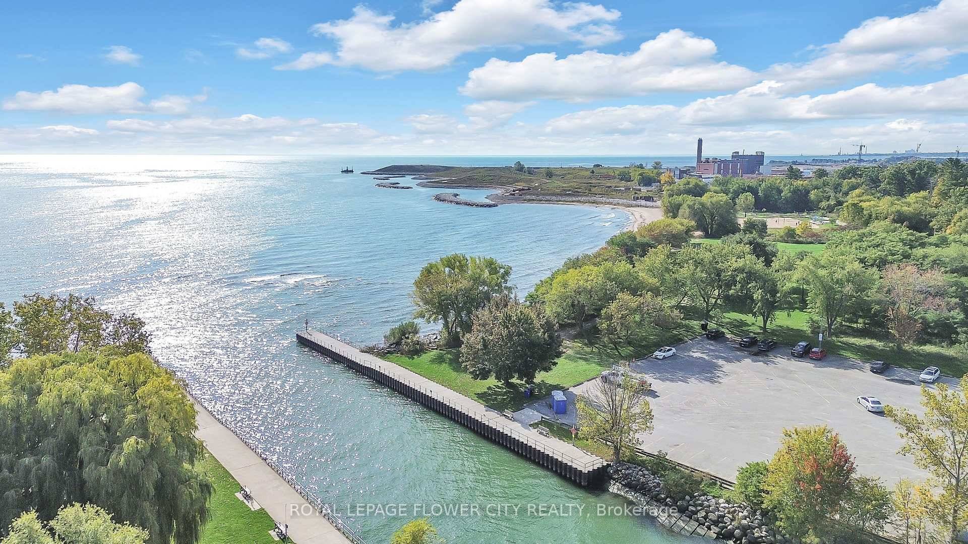 Imagine waking up to the tranquility of Lake Ontario and knowing your commute is just an 8 minute walk to the GO Train amp ; Long Branch TTC station.