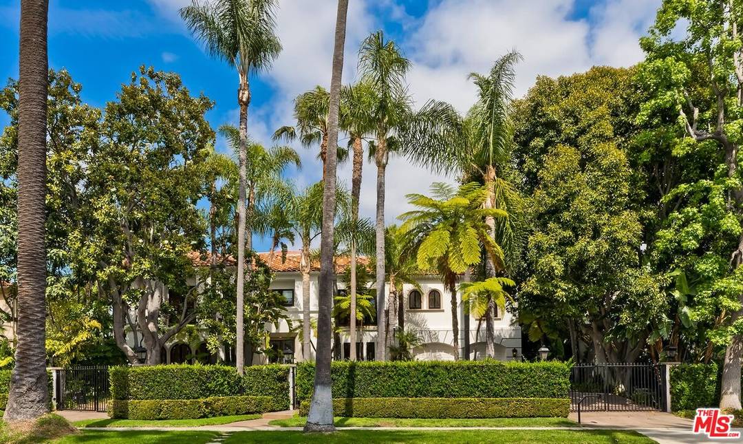 812  N Bedford Dr 5BR Beverly Hills Post Office | B.H.P.O. La
