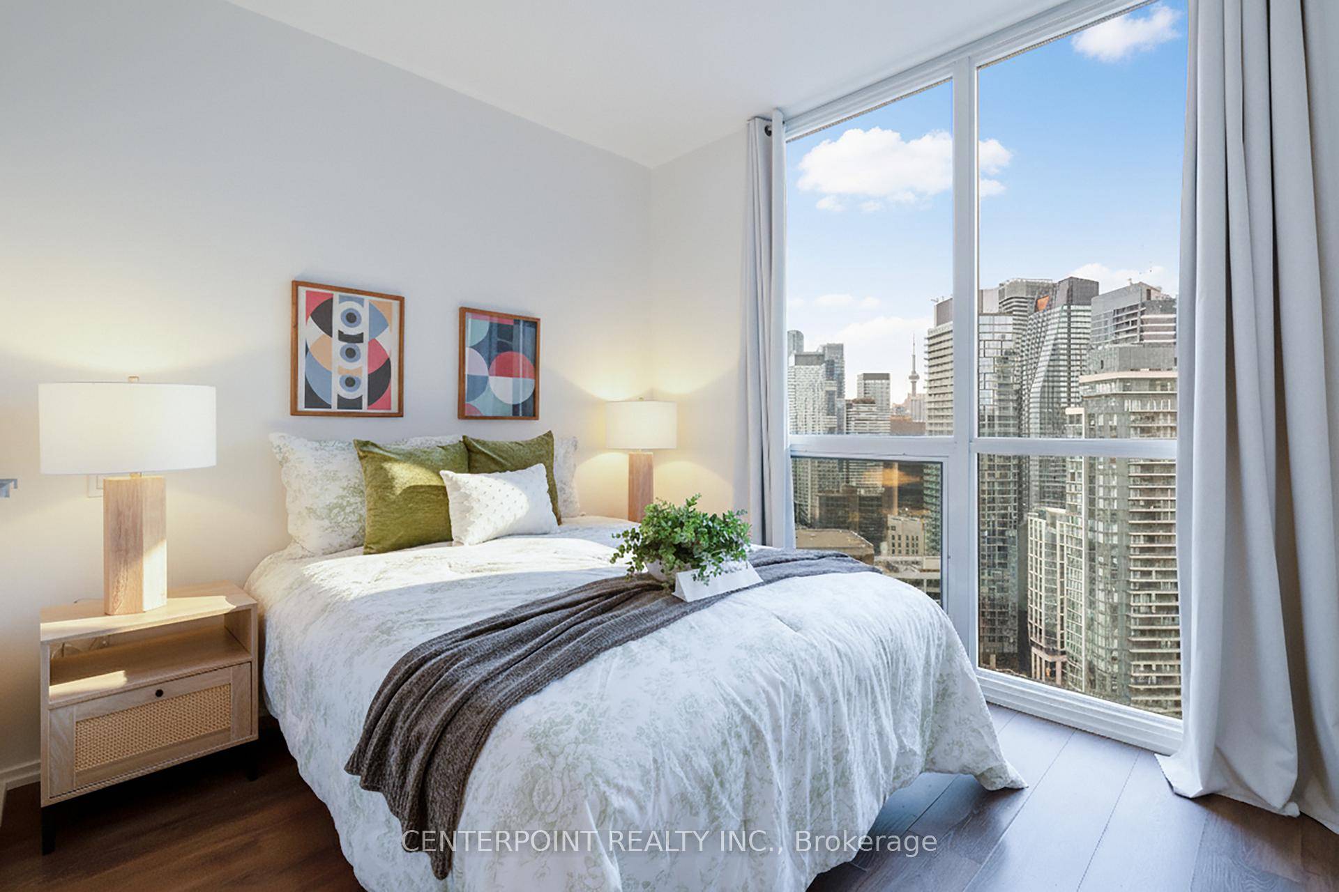 Award Winning Chaz Condo In Toronto's Upscale Yorkville Neighborhood !