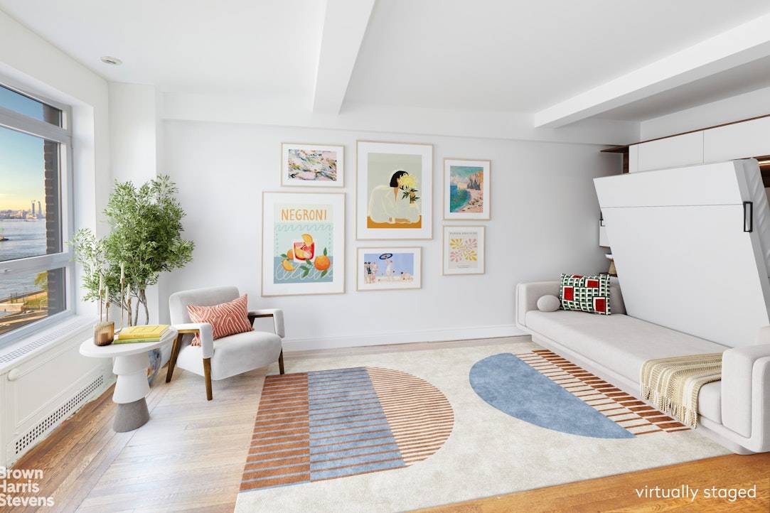 Beekman Jewel with River Views !