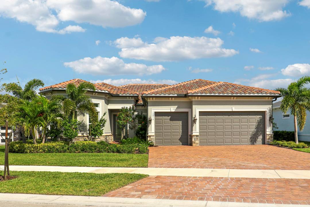 Move In Ready Home in Palm Beach Garden's Newest Luxury Community Welcome to this stunning three bedroom, four bathroom residence nestled in one of Palm Beach Gardens' newest luxury communities.