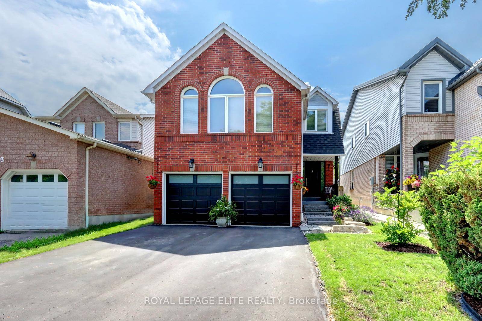 This beautifully maintained 4 bedroom, 4 bathroom detached home is tucked away on a quiet, family friendly street in Mississauga's highly sought after Meadowvale neighbourhood.
