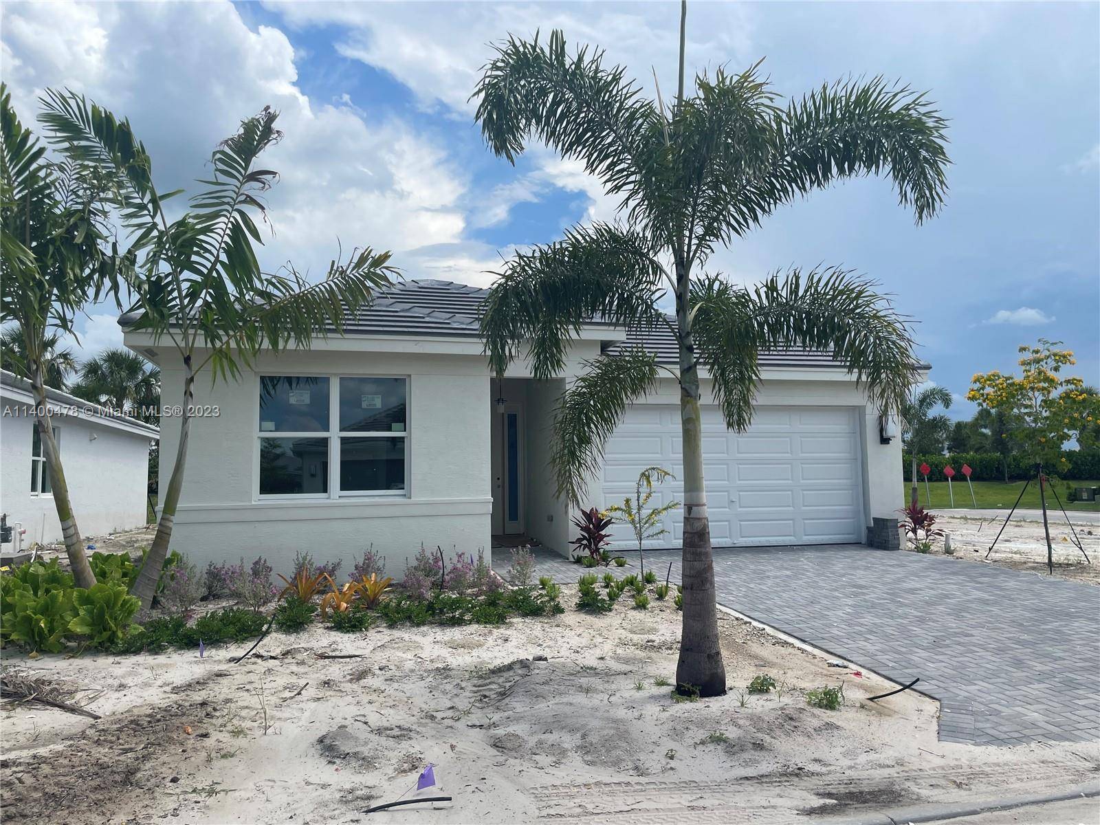 BRAND NEW Beautiful Sandpiper Model 505 in Valencia Grove at Riverland now available 8 15 2023.