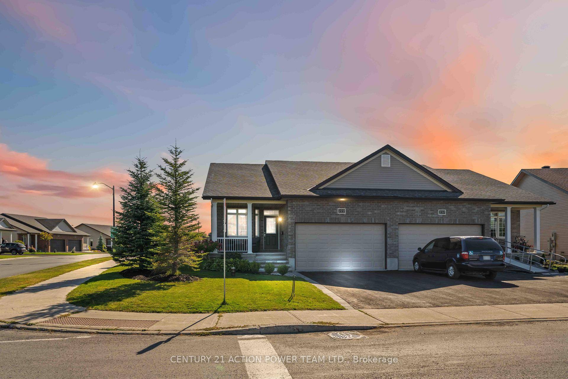 Don't miss this stunning semi detached bungalow end unit, perfectly set on a huge premium oversized lot in the peaceful community of Richmond Village.